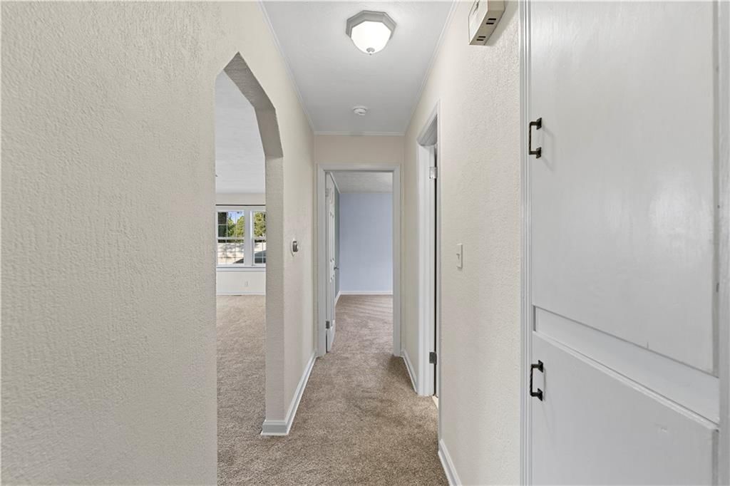 700 W Burton Street — photo 23