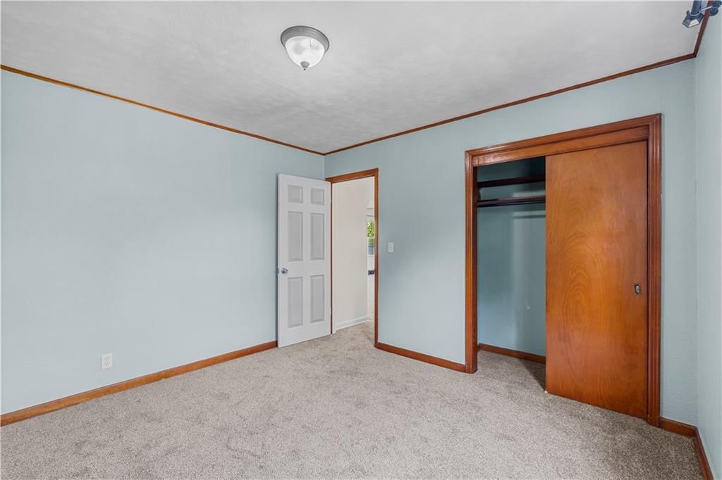700 W Burton Street — photo 25