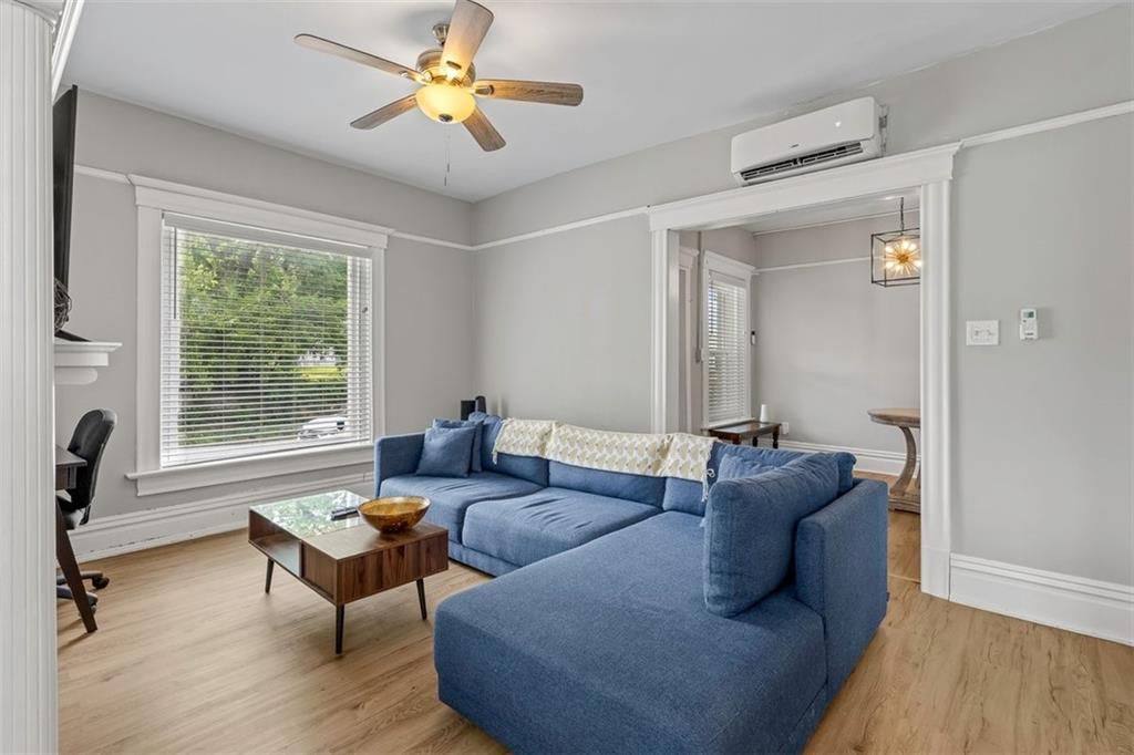 2329 Park Avenue — photo 3