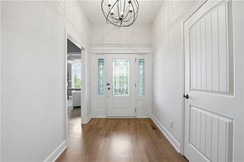 9892 Hollis Lane — photo 4