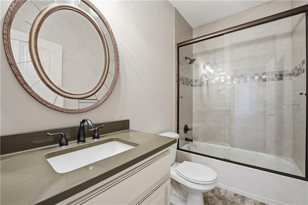 9892 Hollis Lane — photo 32