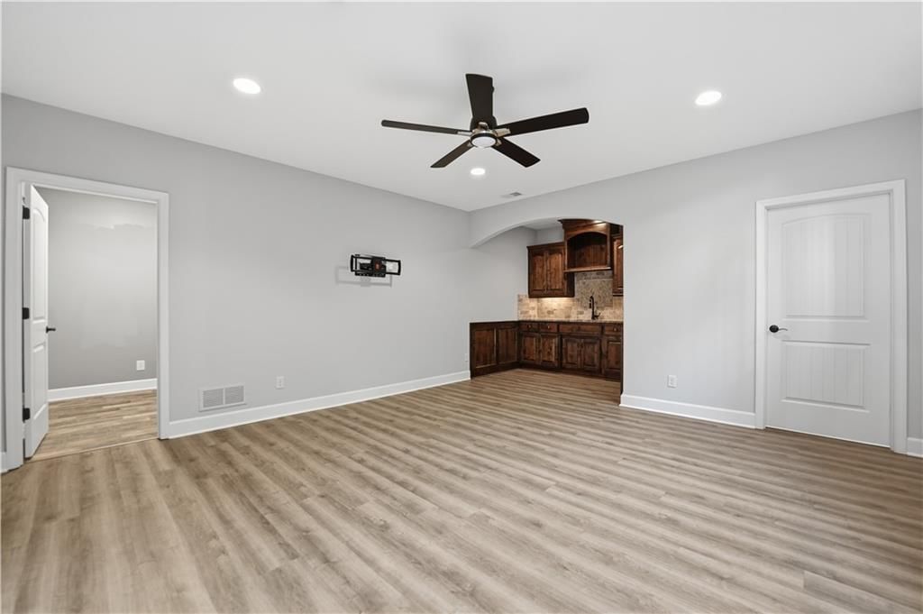 9892 Hollis Lane — photo 34
