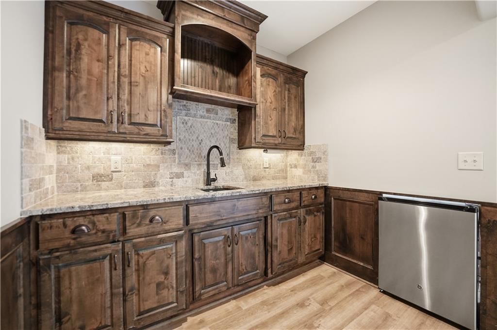 9892 Hollis Lane — photo 36