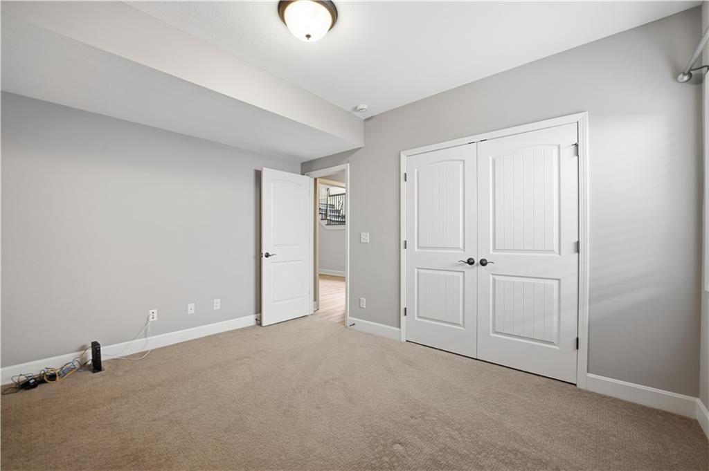 9892 Hollis Lane — photo 40
