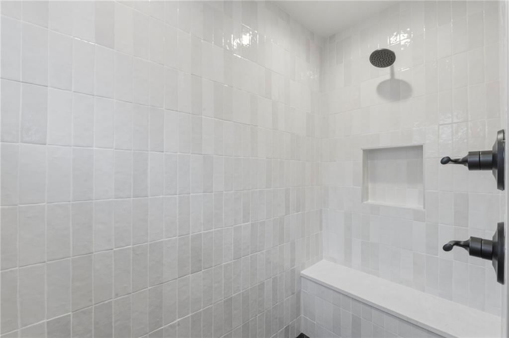 2517 Forest Avenue — photo 44