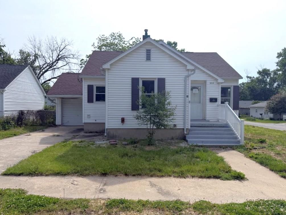 320 S Adams Street, Memphis, MO