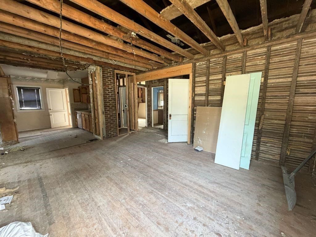 320 S Adams Street — photo 11