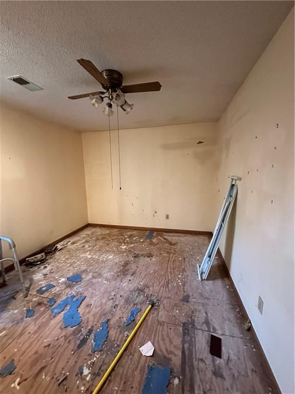 300 N Persimmon Drive — photo 15