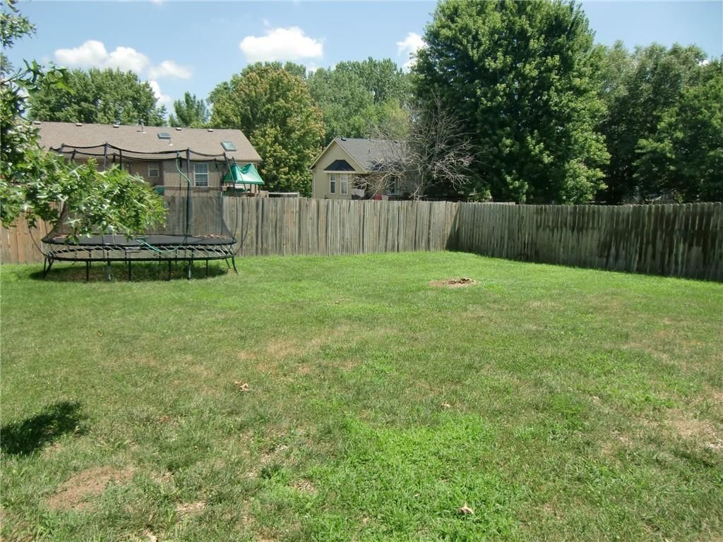 114 E Calico Drive — photo 29
