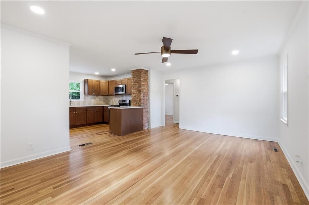 400 W 86th Terrace — photo 13