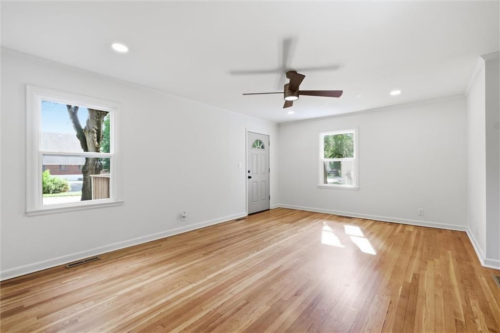 400 W 86th Terrace — photo 15