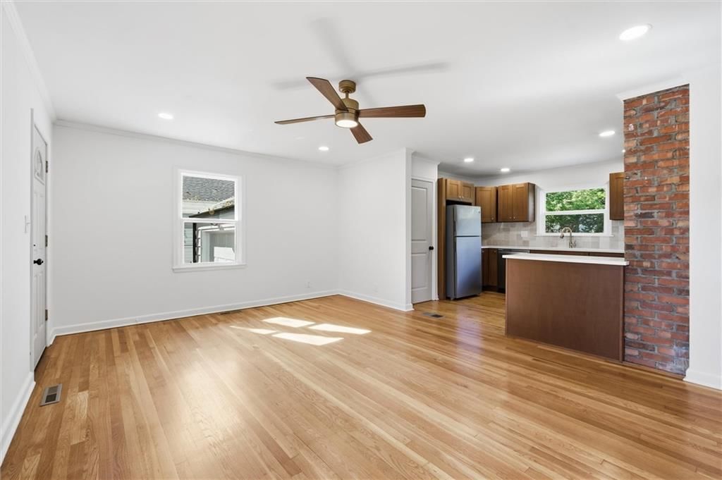 400 W 86th Terrace — photo 16