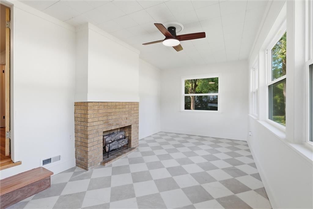 400 W 86th Terrace — photo 26