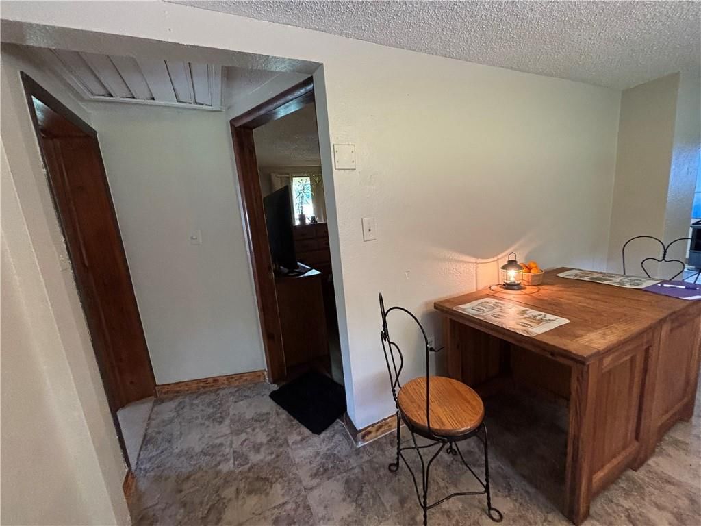 216 W Marshall Street — photo 8