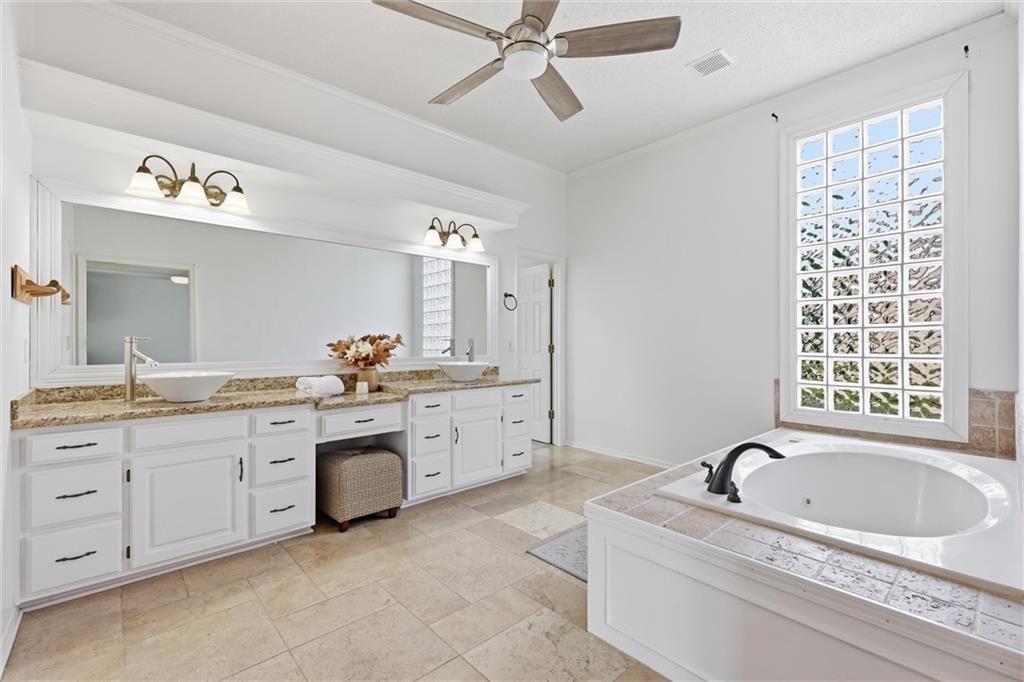 8900 W 148th Terrace — photo 23
