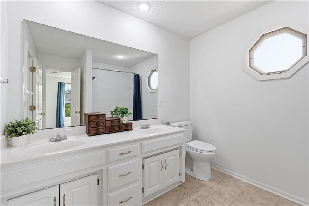 8900 W 148th Terrace — photo 33
