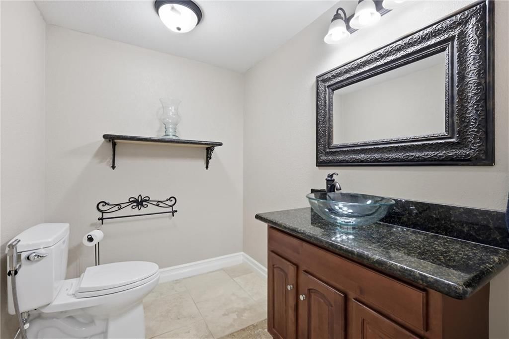 8900 W 148th Terrace — photo 36