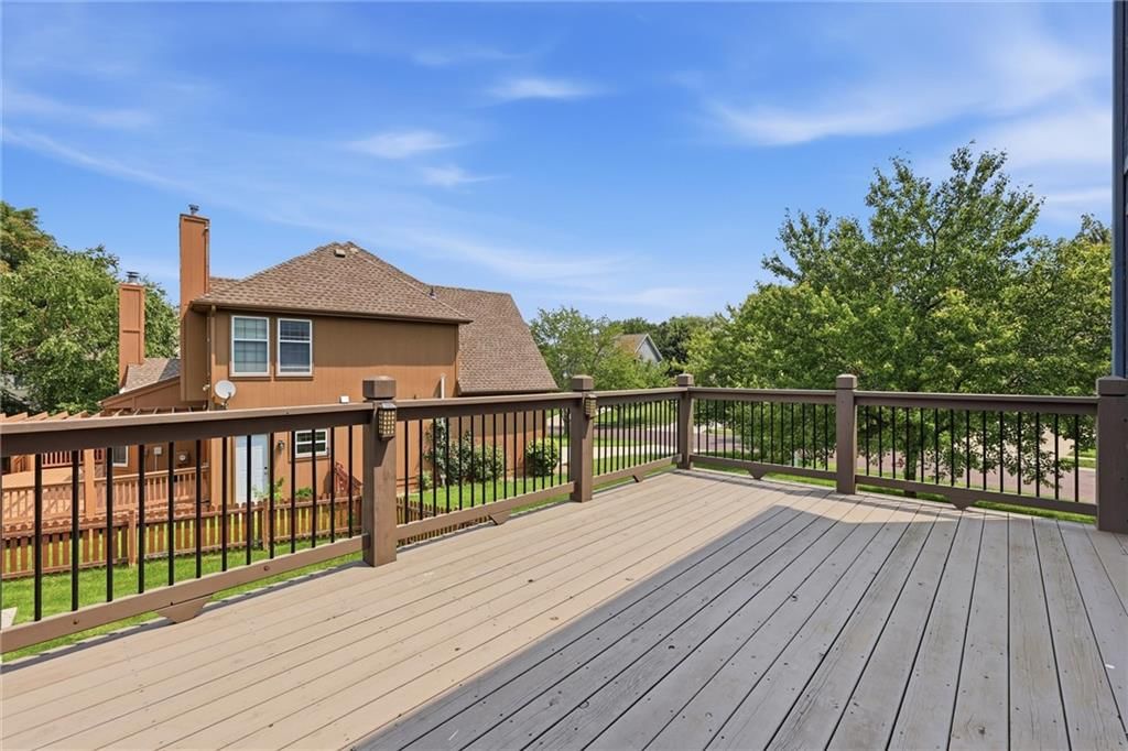 8900 W 148th Terrace — photo 38