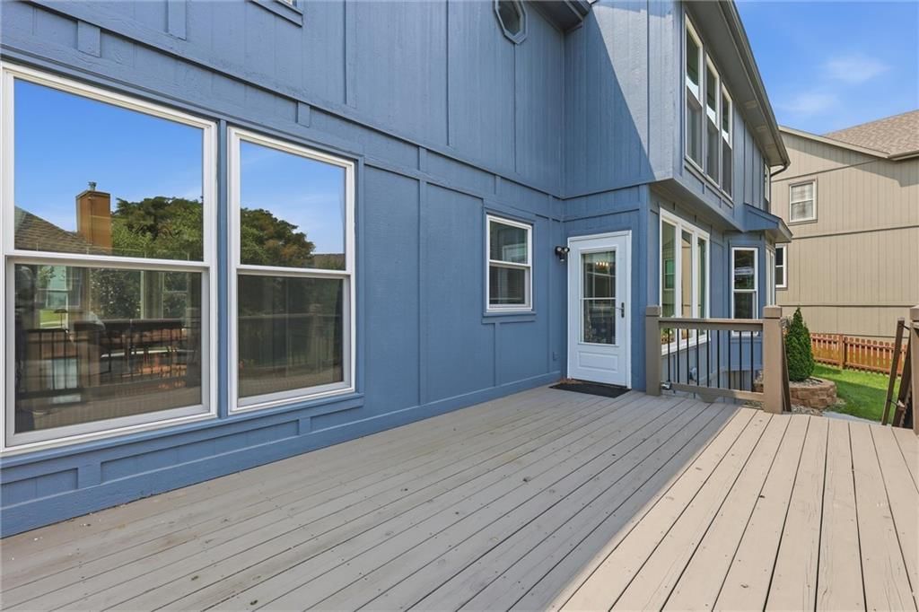 8900 W 148th Terrace — photo 39