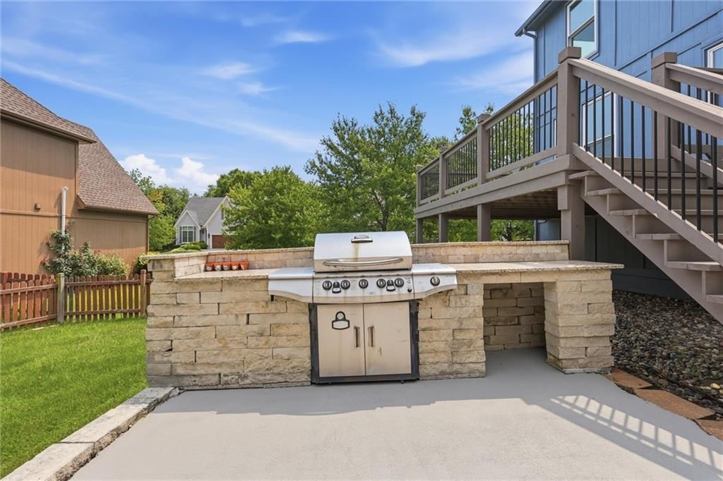8900 W 148th Terrace — photo 41