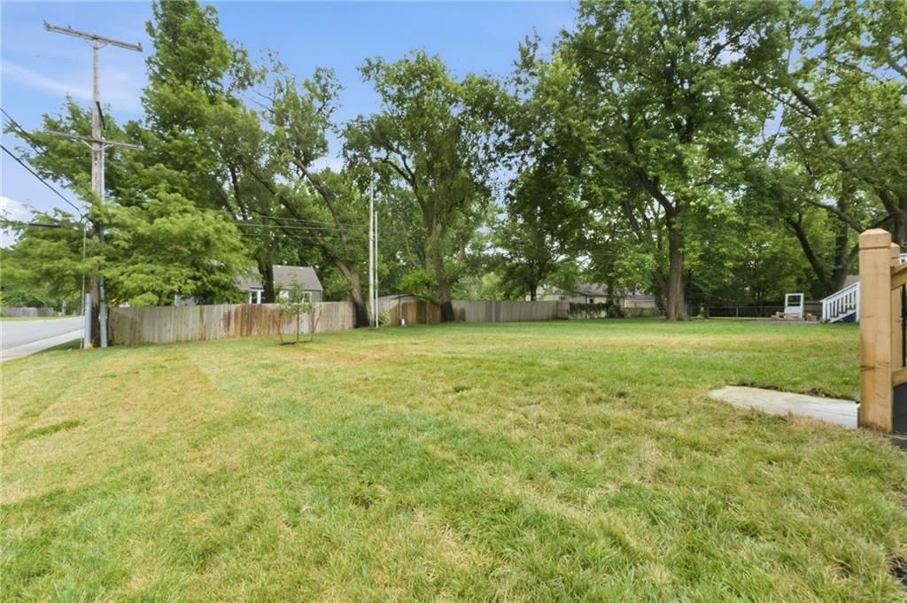5501 Reeds Road — photo 36