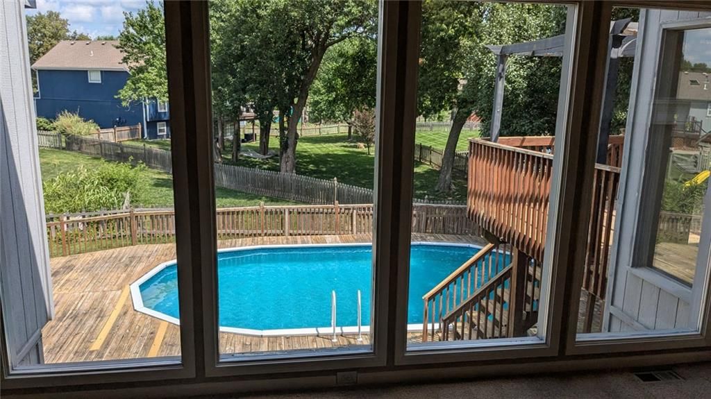 324 NE Woodbury Drive — photo 30