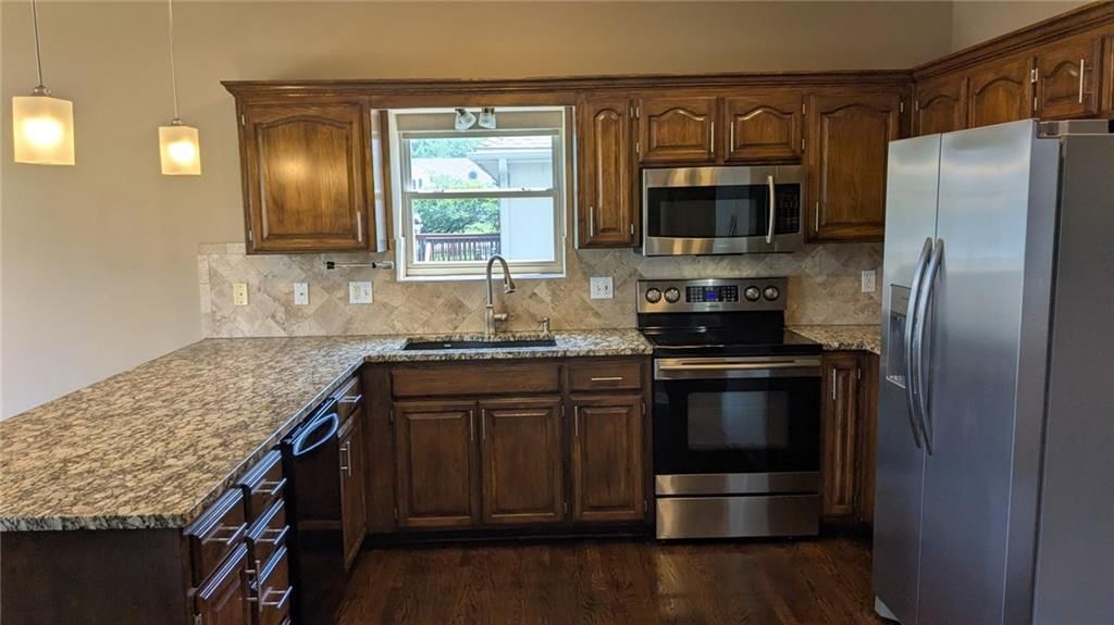 324 NE Woodbury Drive — photo 44