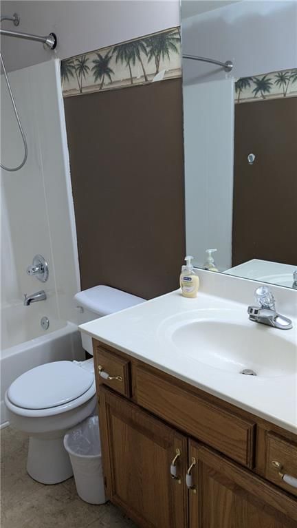324 NE Woodbury Drive — photo 48