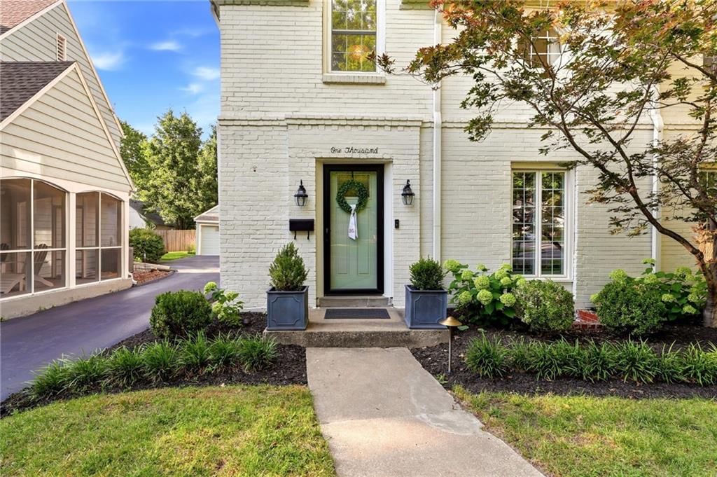 1000 W Gregory Boulevard — photo 3