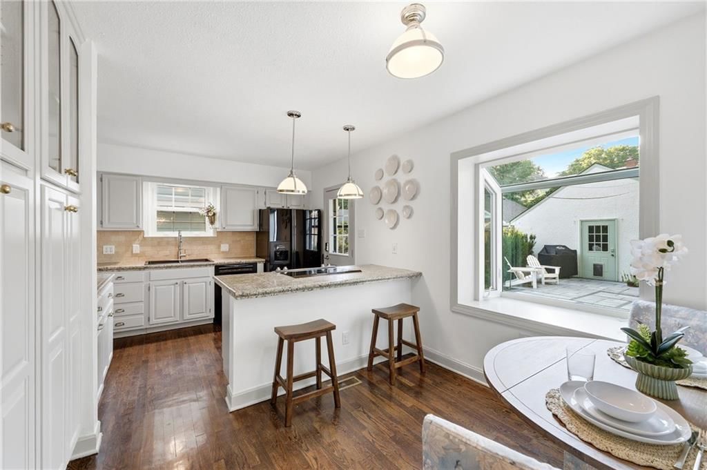 1000 W Gregory Boulevard — photo 11