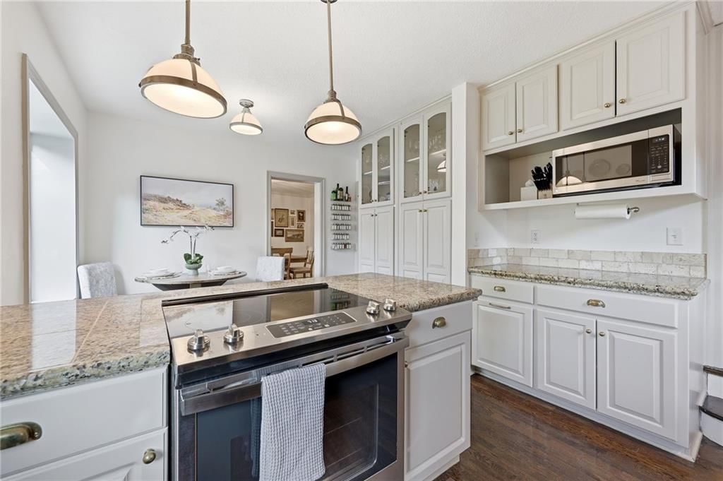 1000 W Gregory Boulevard — photo 14