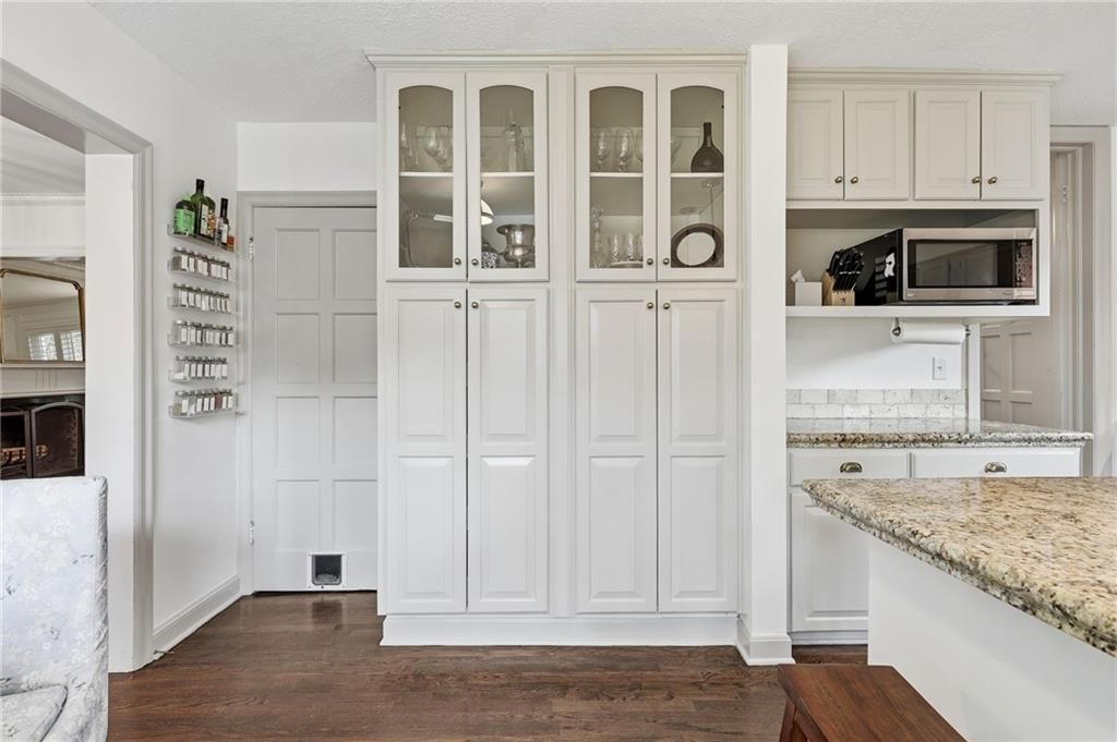1000 W Gregory Boulevard — photo 15