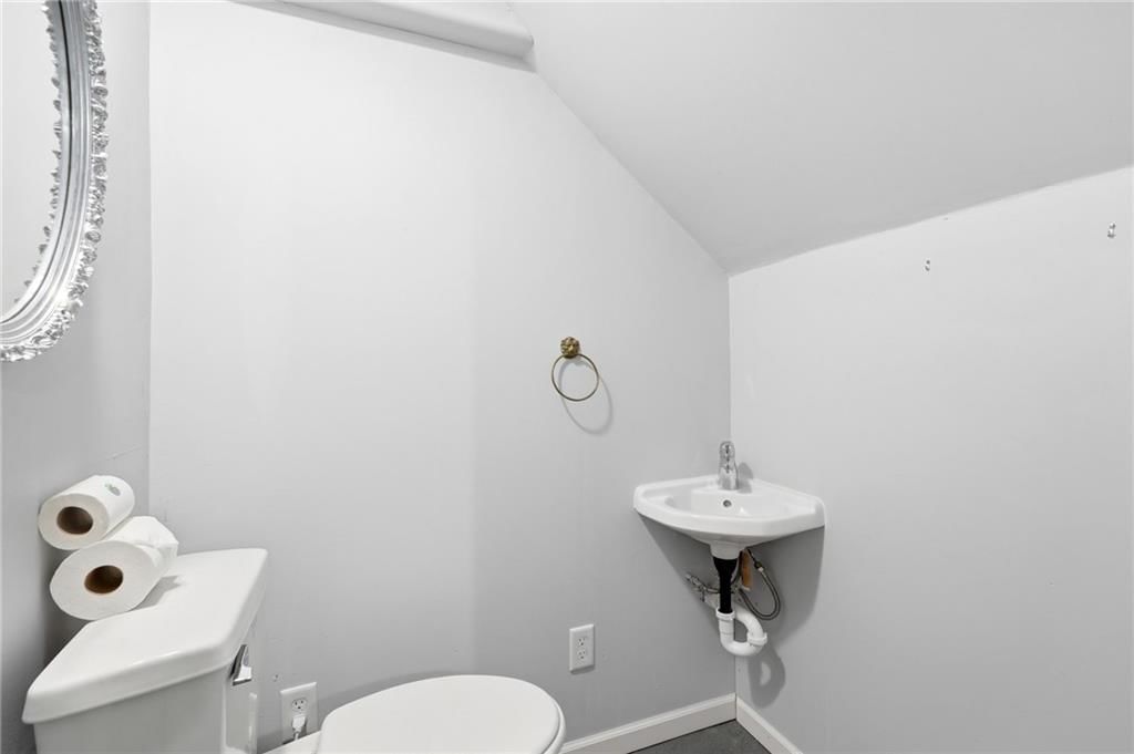 1000 W Gregory Boulevard — photo 38