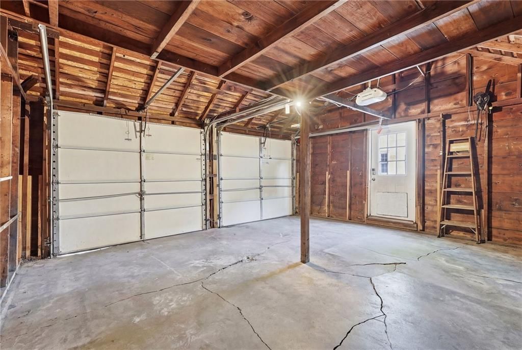 1000 W Gregory Boulevard — photo 48