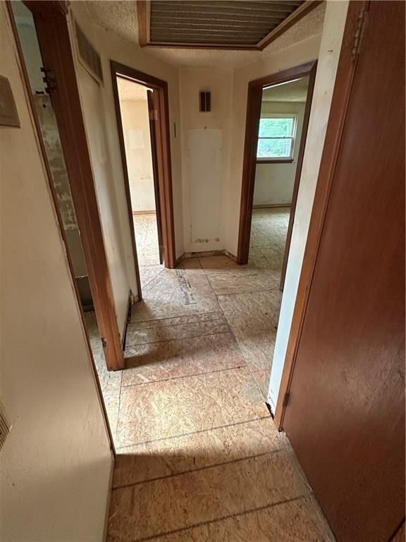 6303 N Broadway Street — photo 12