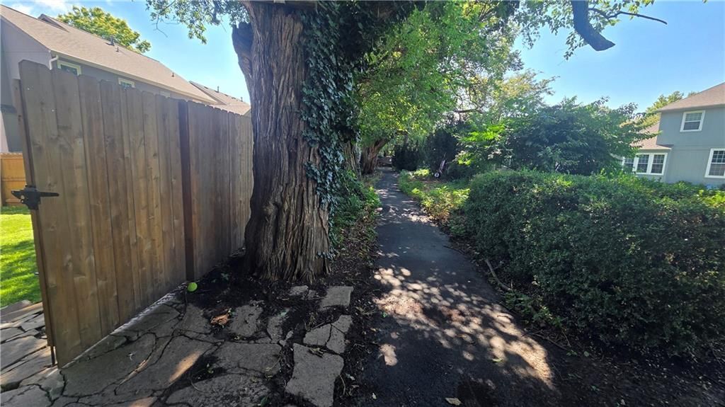 18410 W 117TH Street — photo 26