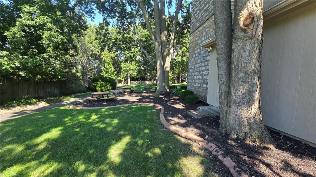 18410 W 117TH Street — photo 32