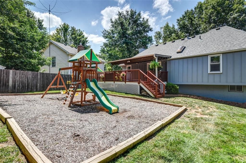 15316 W 122nd Terrace — photo 34