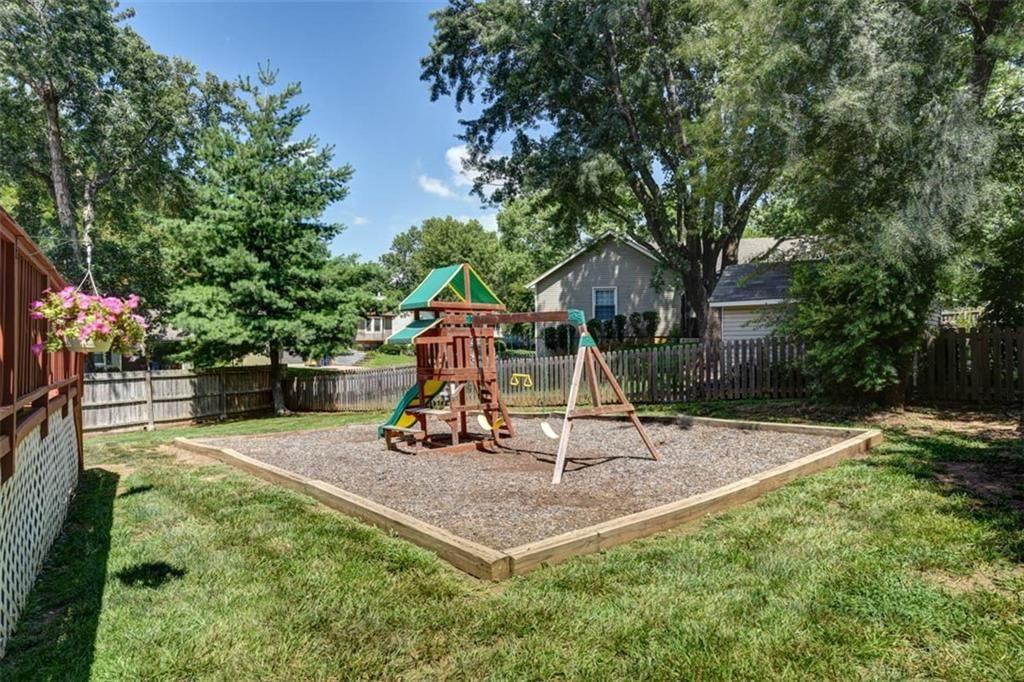 15316 W 122nd Terrace — photo 39