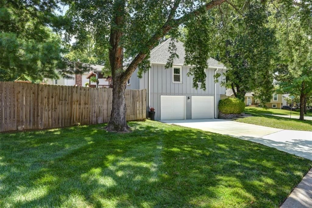 15316 W 122nd Terrace — photo 42