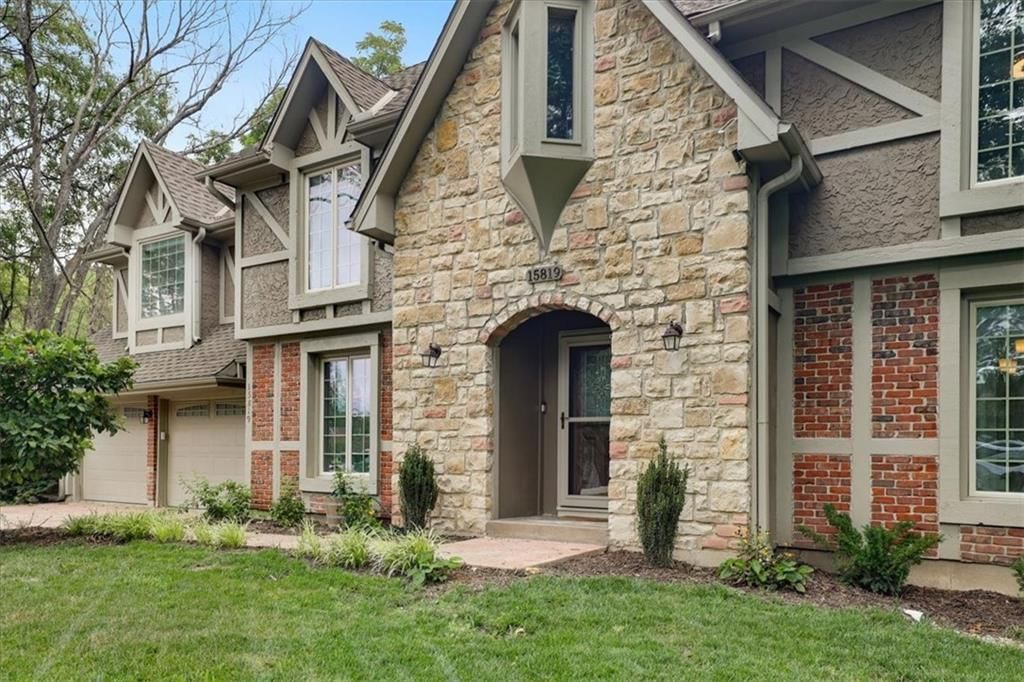15819 Overbrook Lane — photo 5