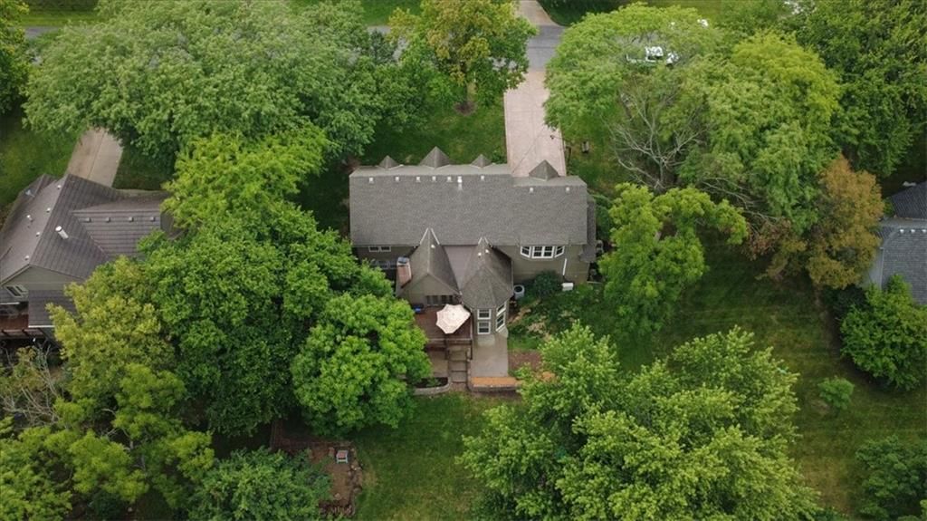 15819 Overbrook Lane — photo 8