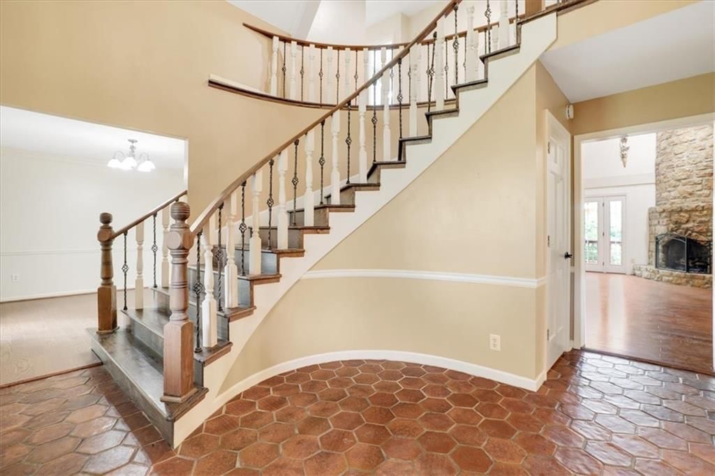 15819 Overbrook Lane — photo 9