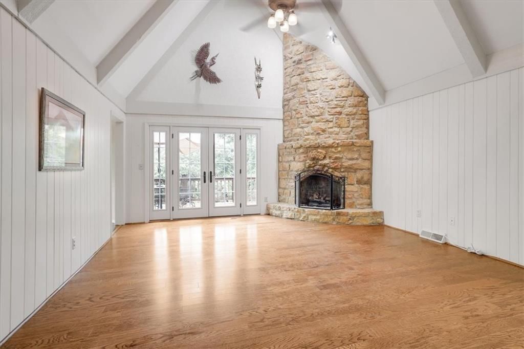 15819 Overbrook Lane — photo 10