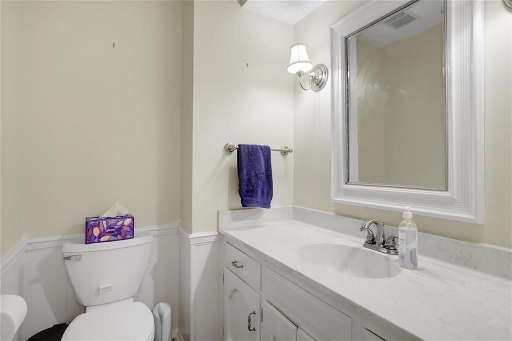 15819 Overbrook Lane — photo 19