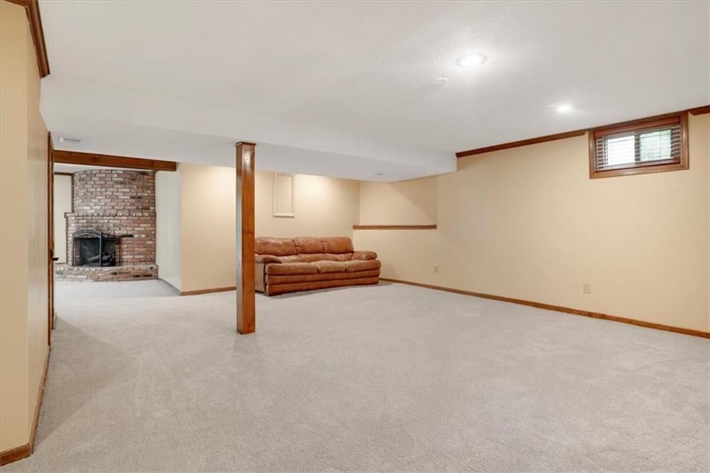 15819 Overbrook Lane — photo 41