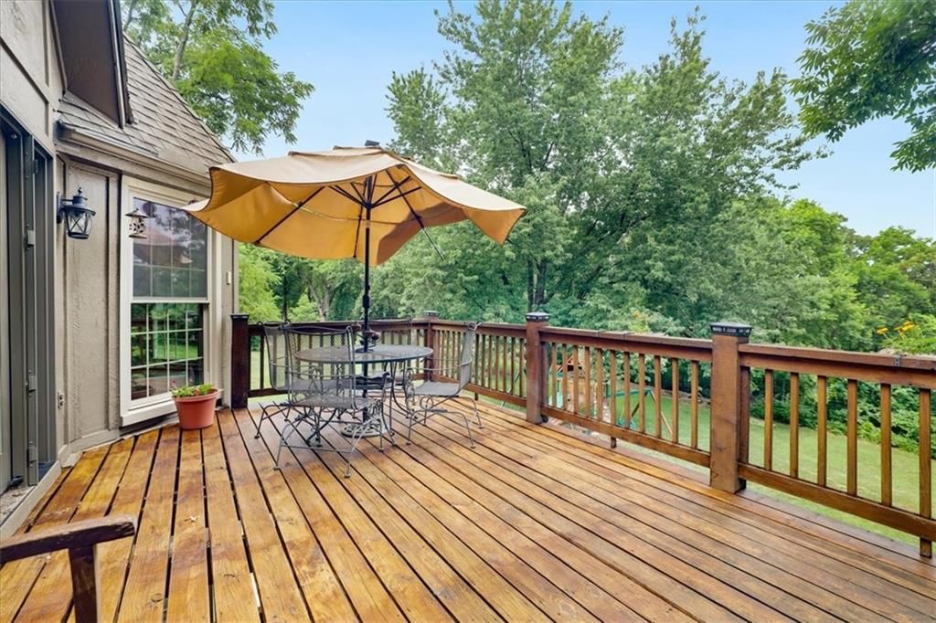 15819 Overbrook Lane — photo 43