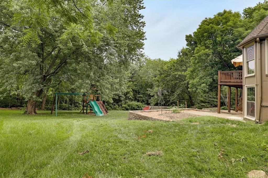15819 Overbrook Lane — photo 45