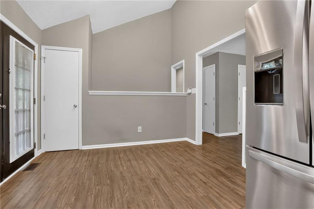 228 Richfield Court — photo 5