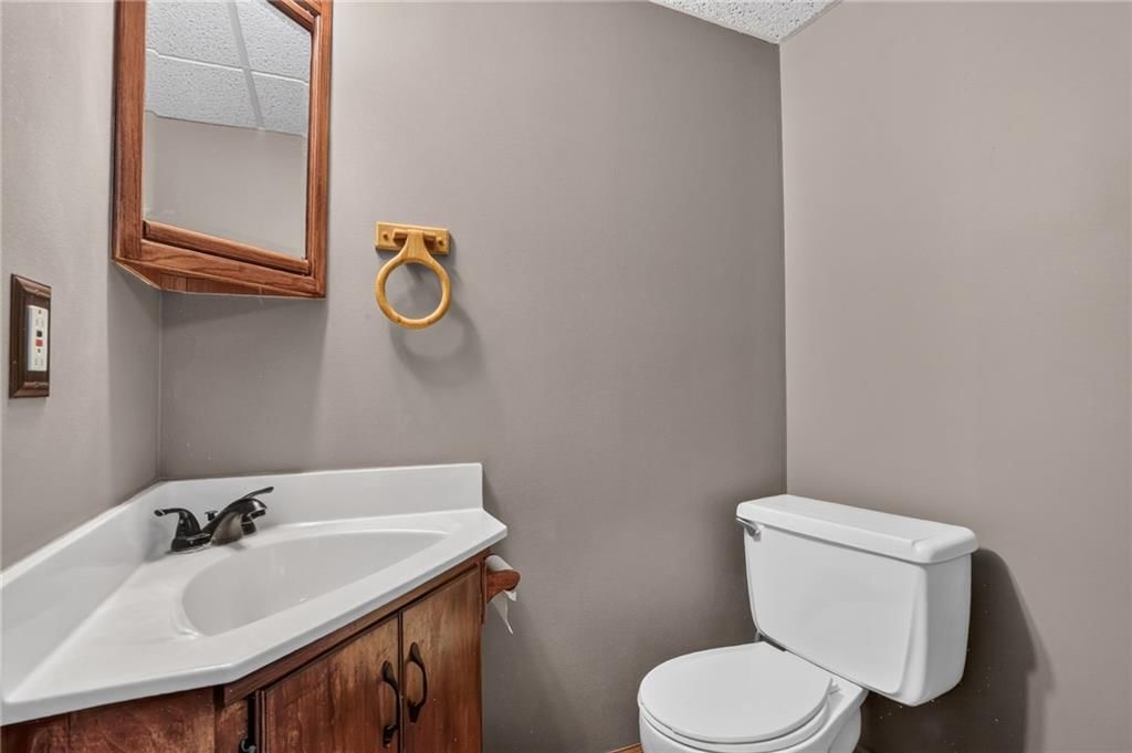 228 Richfield Court — photo 13
